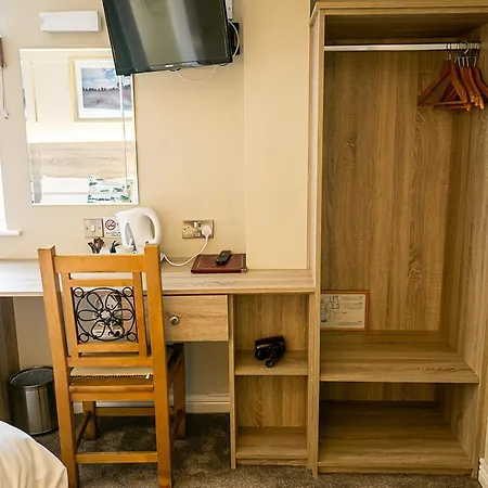 Townhouse Bed & Breakfast 2*